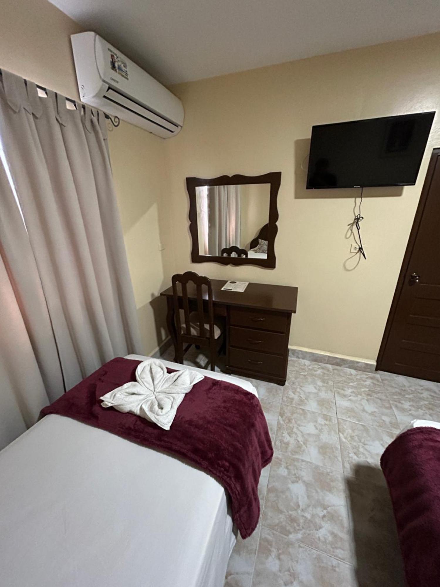 Hotel Madrid Chiriqui David Exterior photo