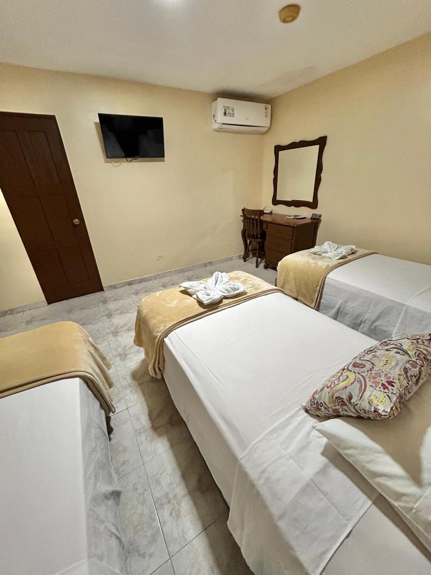 Hotel Madrid Chiriqui David Exterior photo