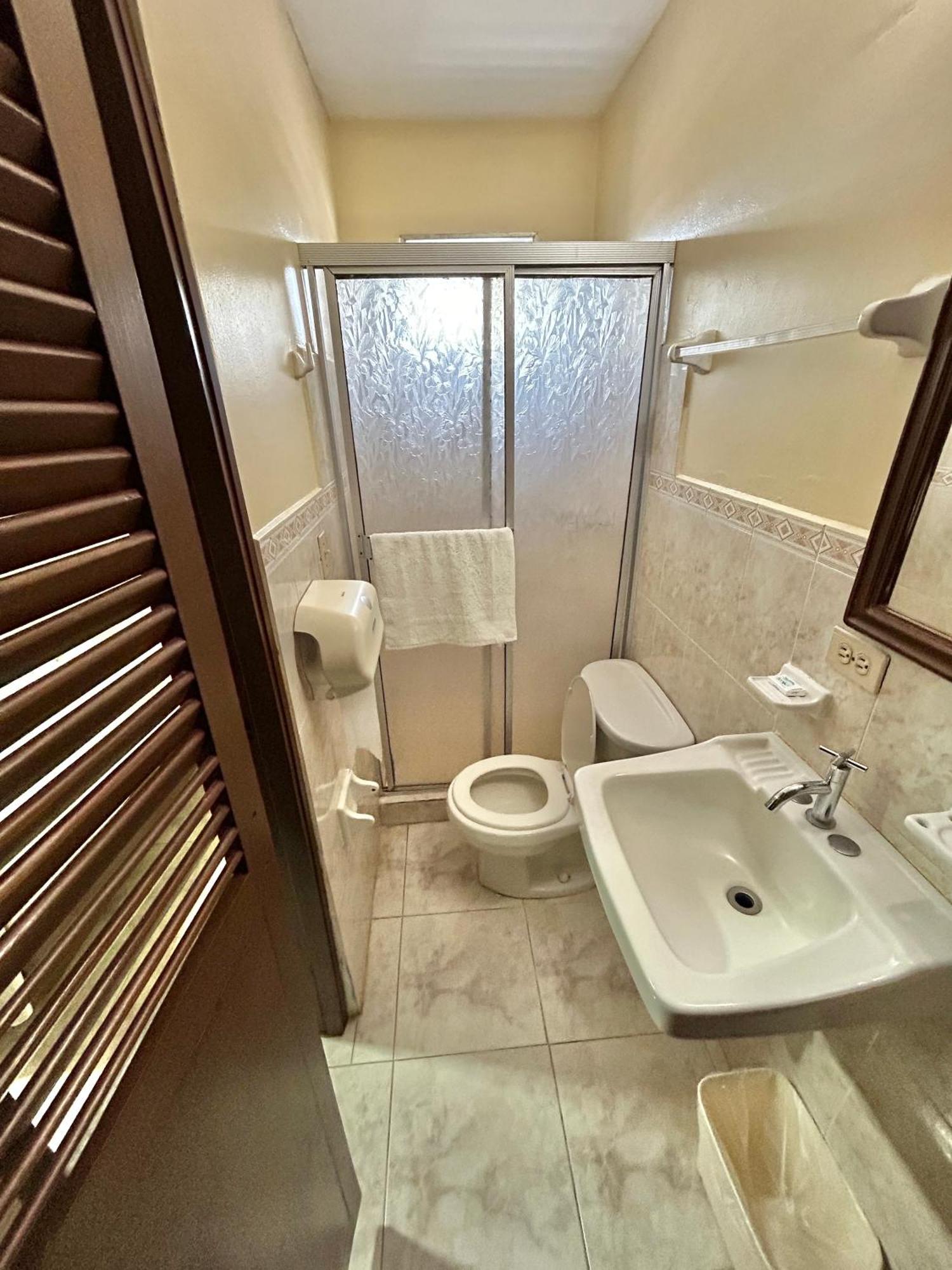 Hotel Madrid Chiriqui David Exterior photo