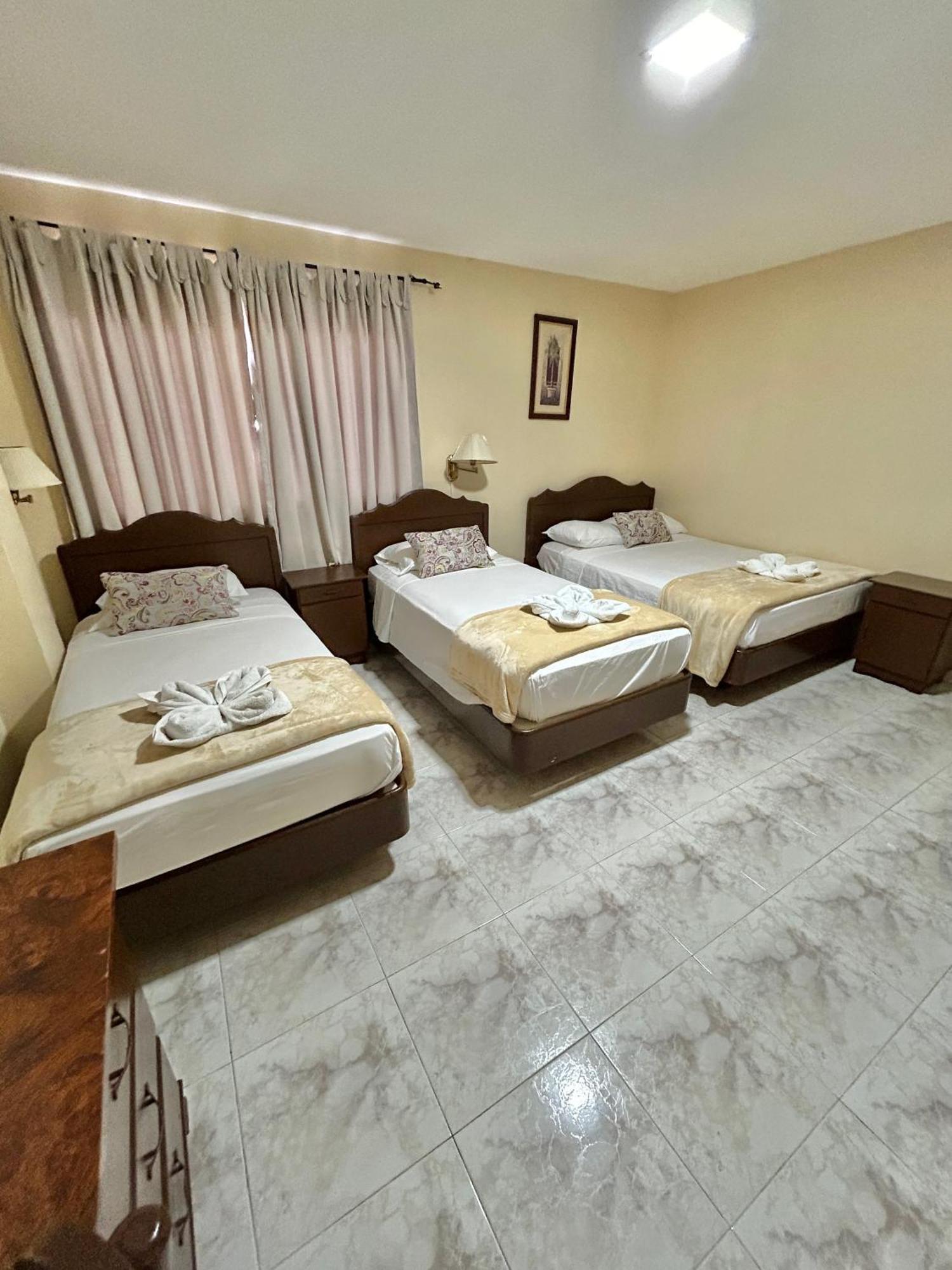 Hotel Madrid Chiriqui David Exterior photo