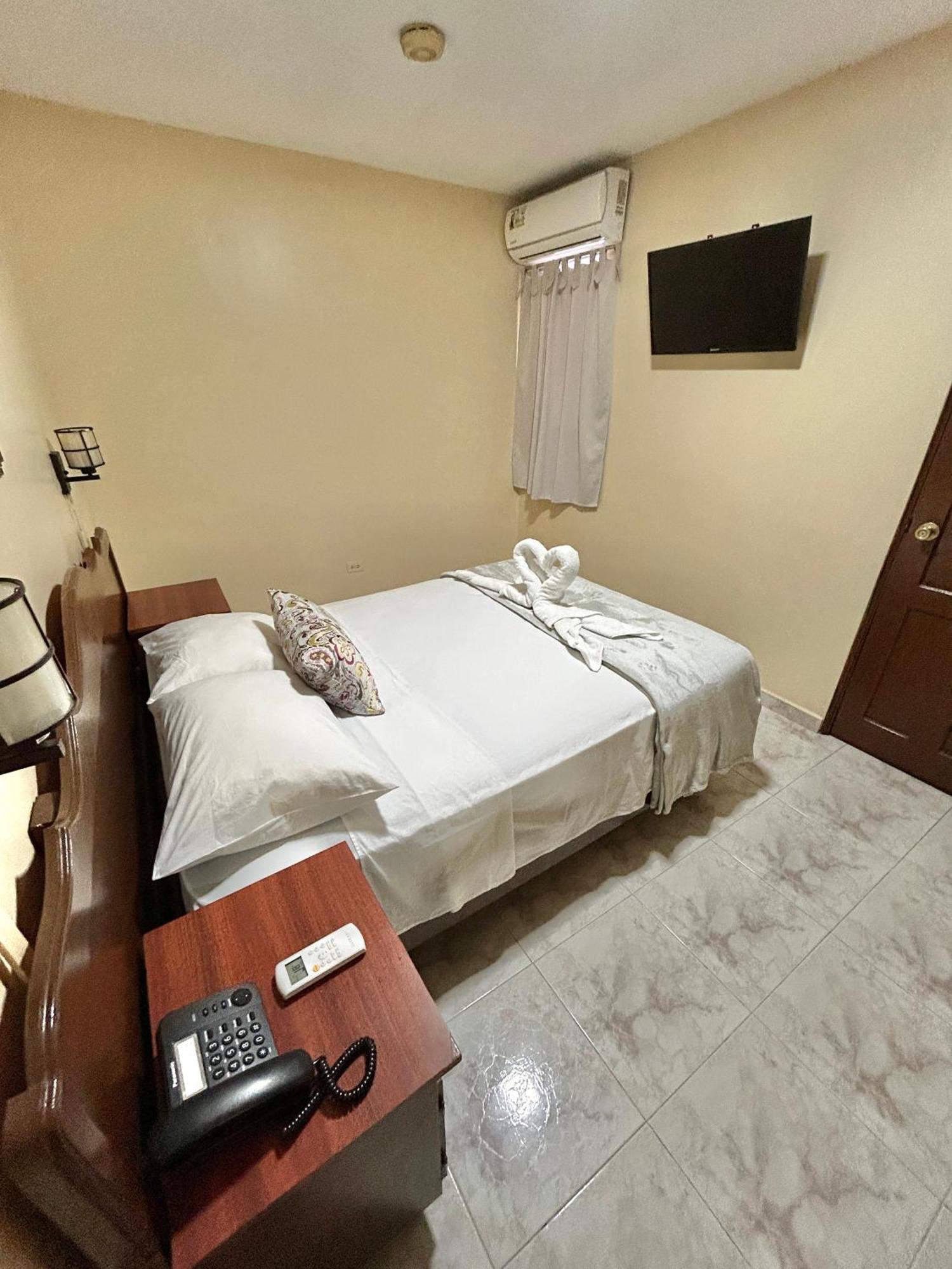 Hotel Madrid Chiriqui David Exterior photo