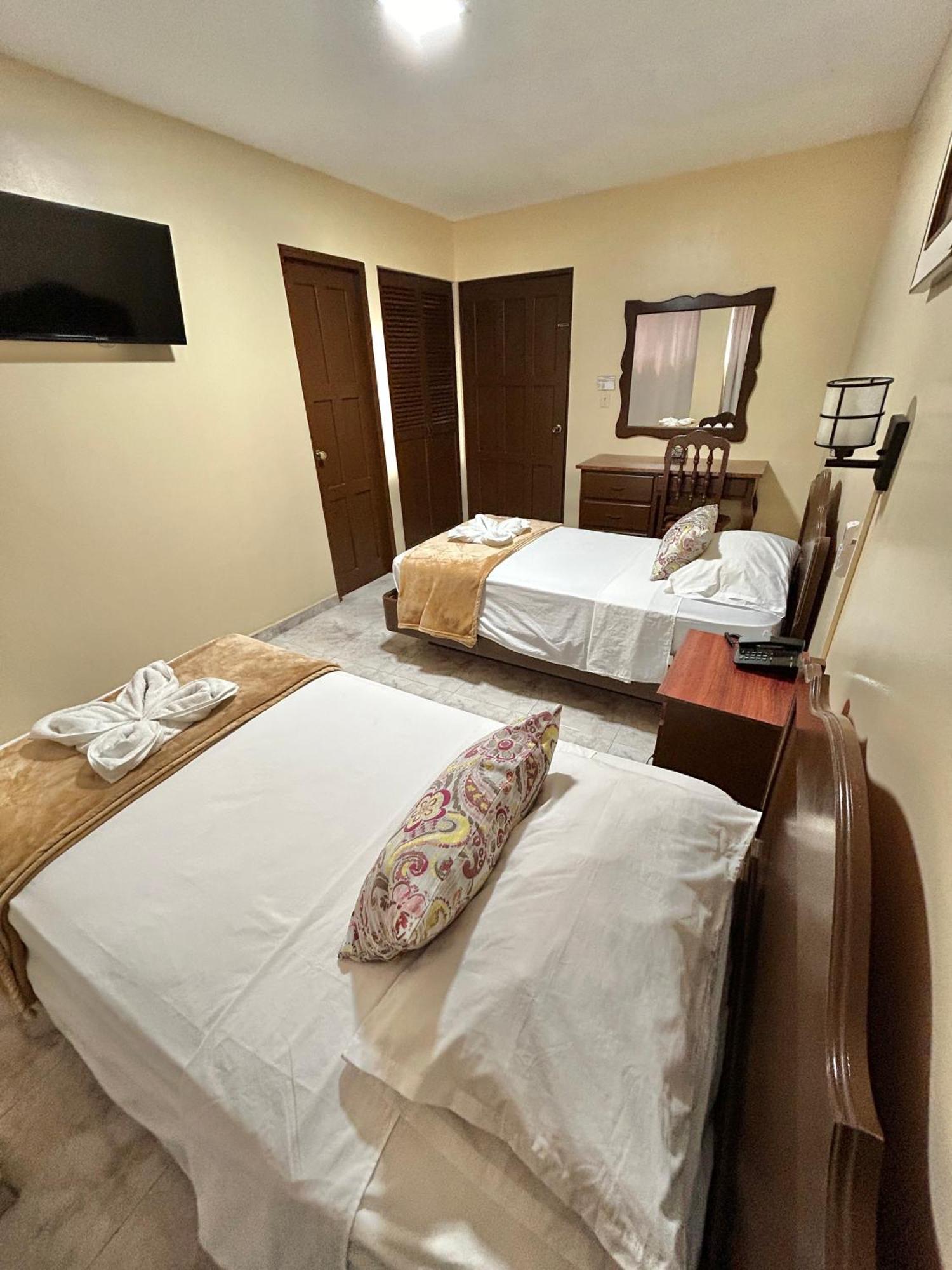 Hotel Madrid Chiriqui David Exterior photo